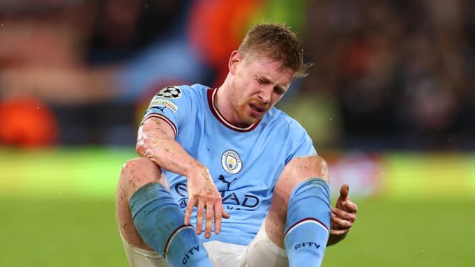 Manchester City midfielder Kevin de Bruyne to miss up to four months of season