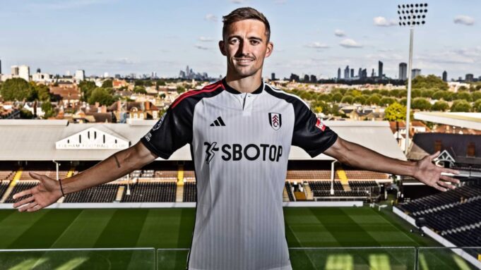 Fulham sign defender Timothy Castagne from Leicester on four-year contract