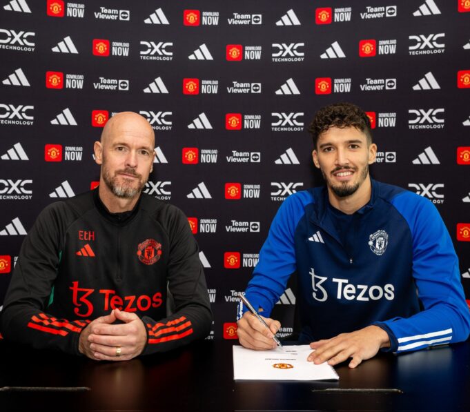 Manchester United sign Turkey goalkeeper Altay Bayindir from Fenerbahce