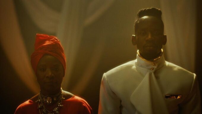 New Video: Mr Eazi feat. Angelique Kidjo – Òròkórò