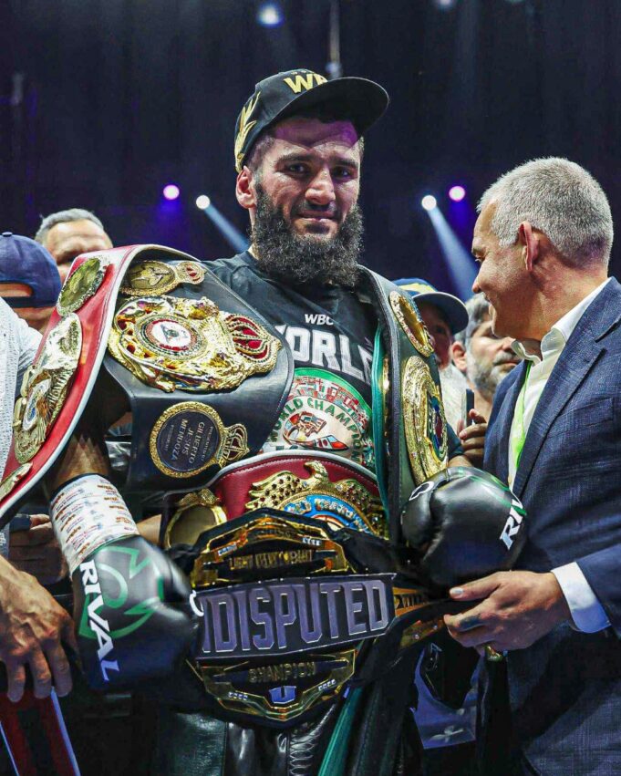Beterbiev outmuscles Bivol to become undisputed light-heavyweight champion