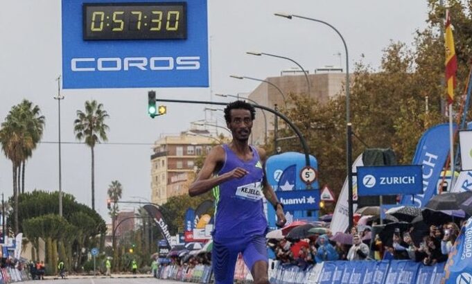 Yomif Kejelcha breaks World Record at Valencia half marathon with stunning 57:30 finish