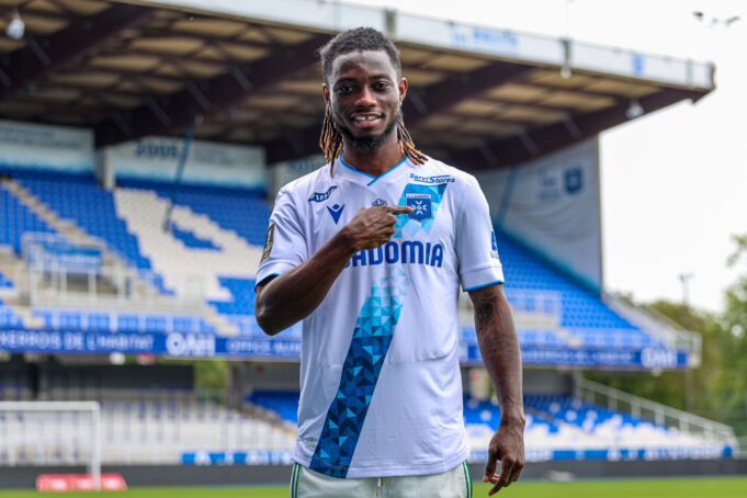 Ghanaian Left-Back Gideon Mensah Signs One-Year Extension with Auxerre