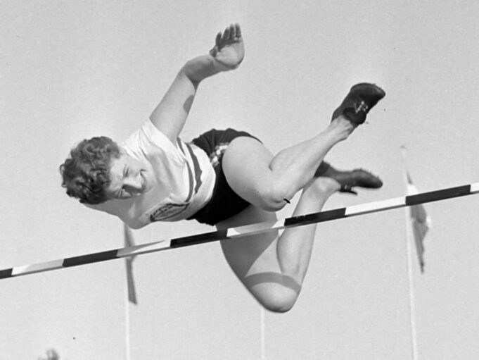 Thelma Hopkins: A trailblazer in sport passes away at 88