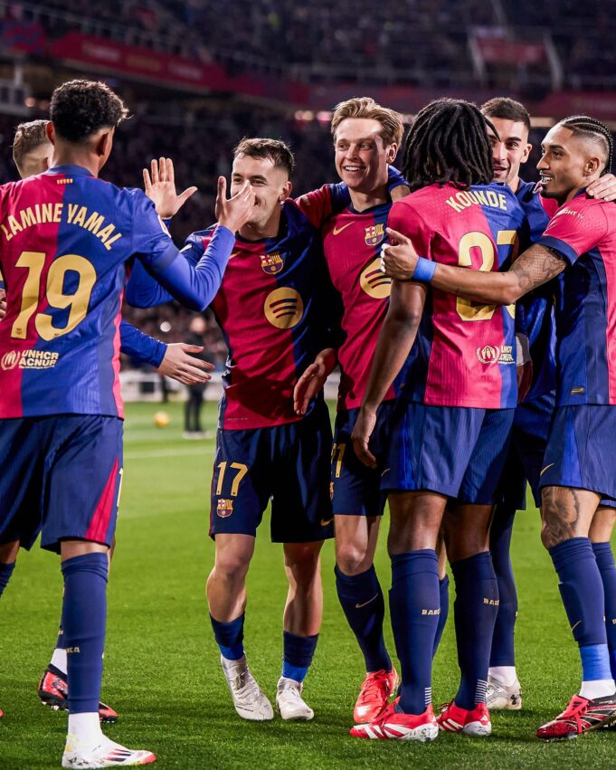 Fermin Lopez scores two goals as Barcelona clinches a remarkable victory over Valencia.