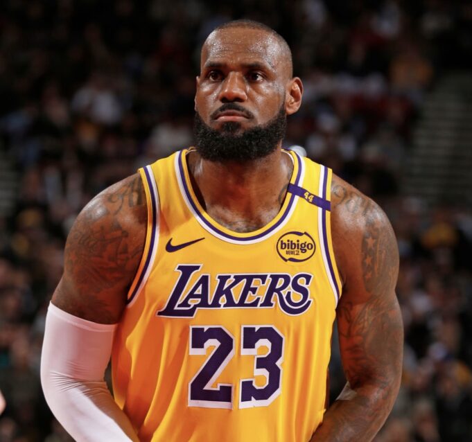 LeBron James sets another NBA record in Lakers’ victory