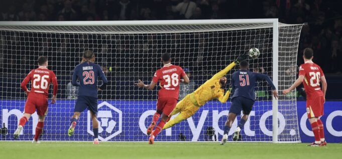 Elliott’s late strike stuns PSG as Liverpool snatch Champions League win