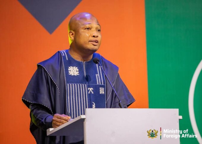 Ministry of Foreign Affairs to begin issuance of chip-embedded passports today