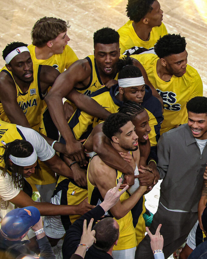 Pacers rally late to beat Knicks in Eastern Conference Game 1
