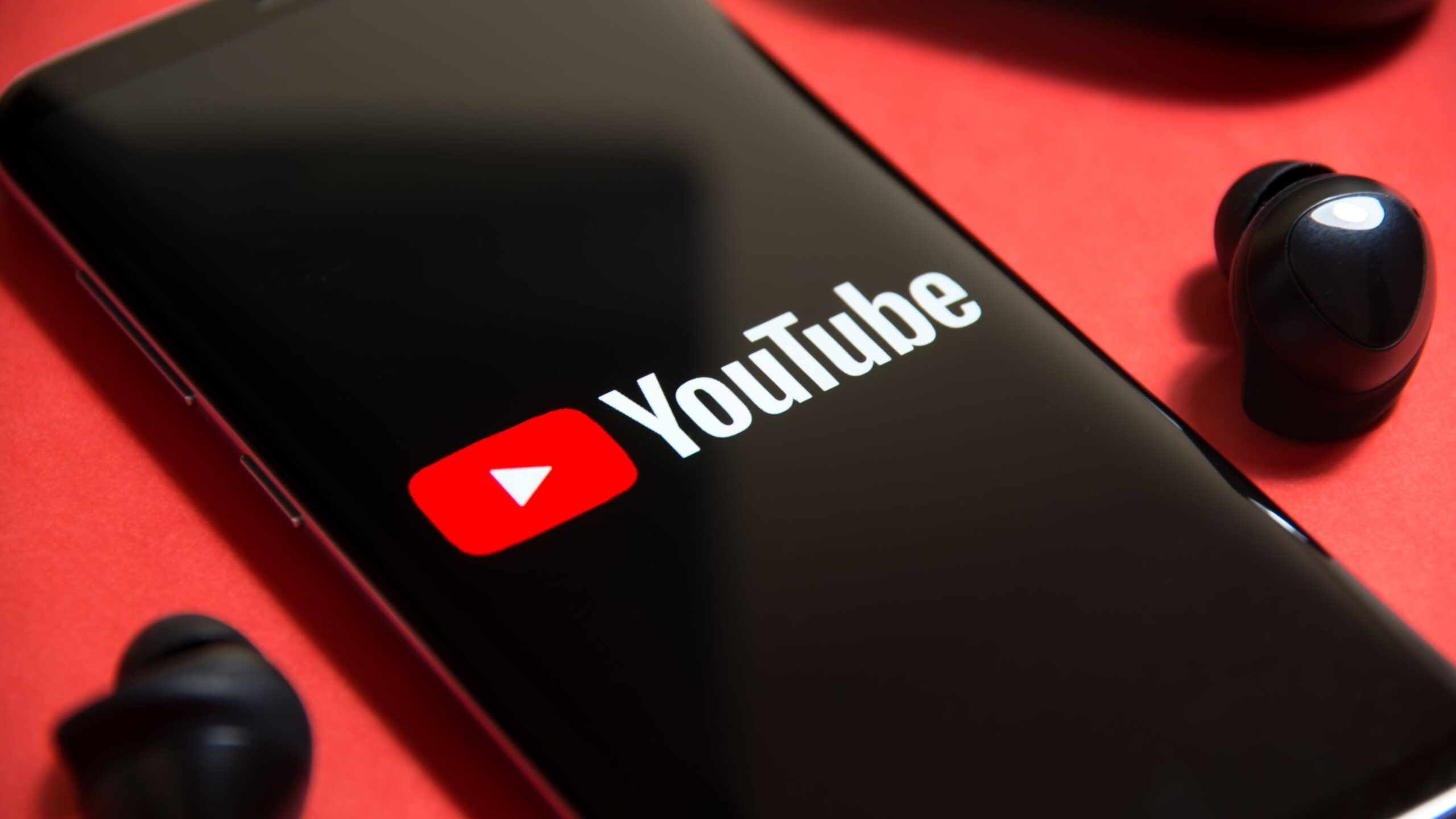 YouTube will soon let viewers use Google Lens to search what they see while watching Shorts