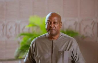 Mahama Urges Muslims to Pray for Ghana’s Unity and Peace