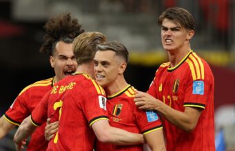 Belgium crush New Zealand to reach World Cup knockout stage