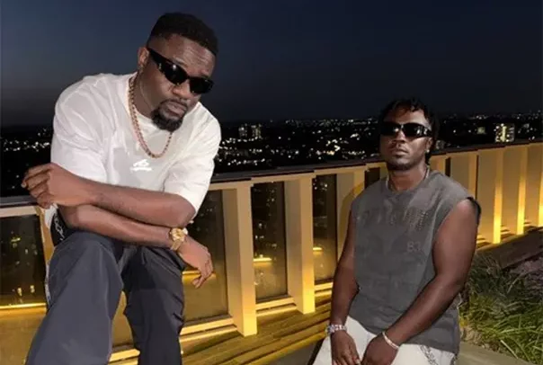 Sarkodie-and-Kweku-Smoke-604x406